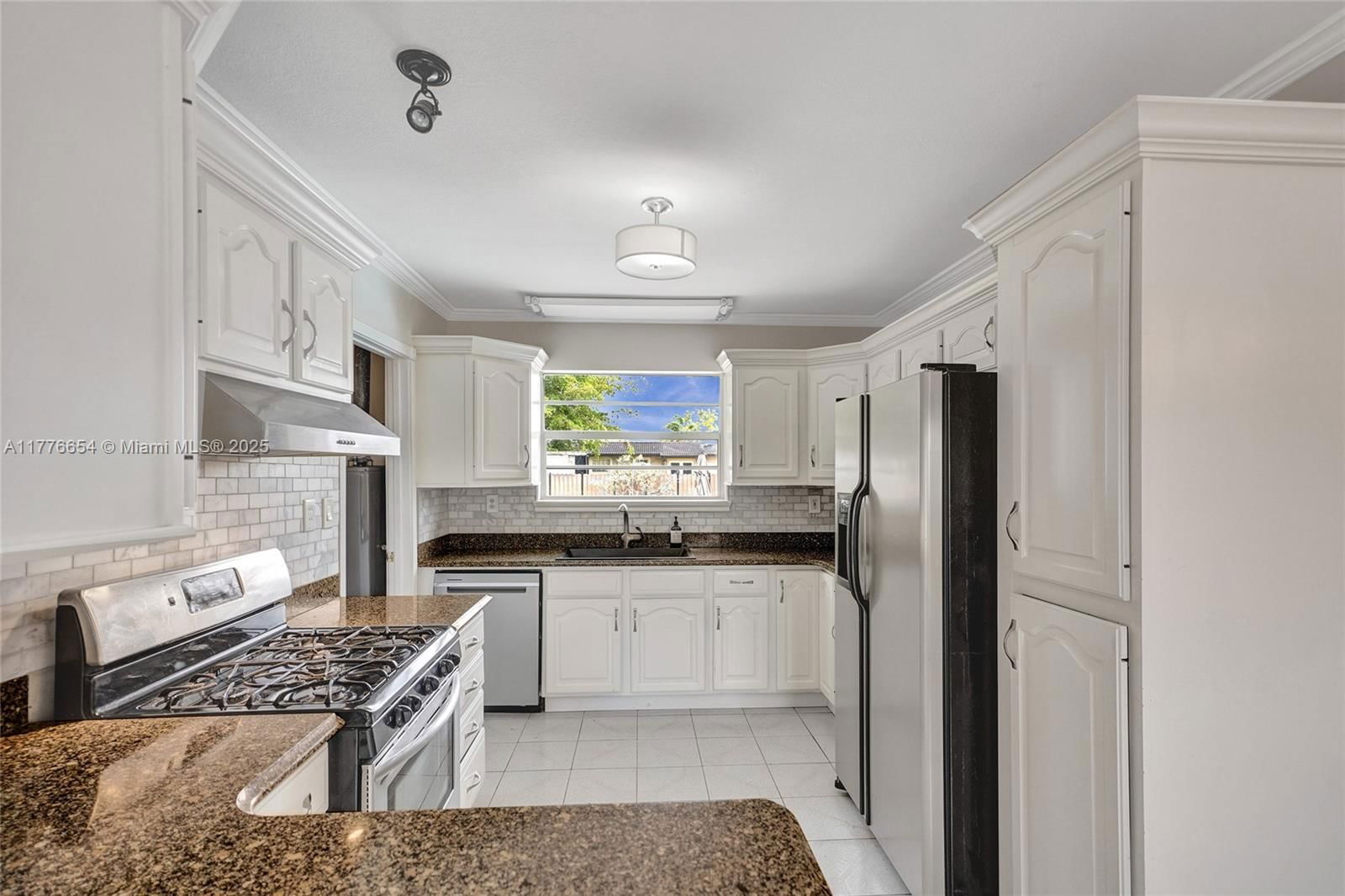 Real estate property located at 16395 279th St, Miami-dade, Universal Estates South, Homestead, FL