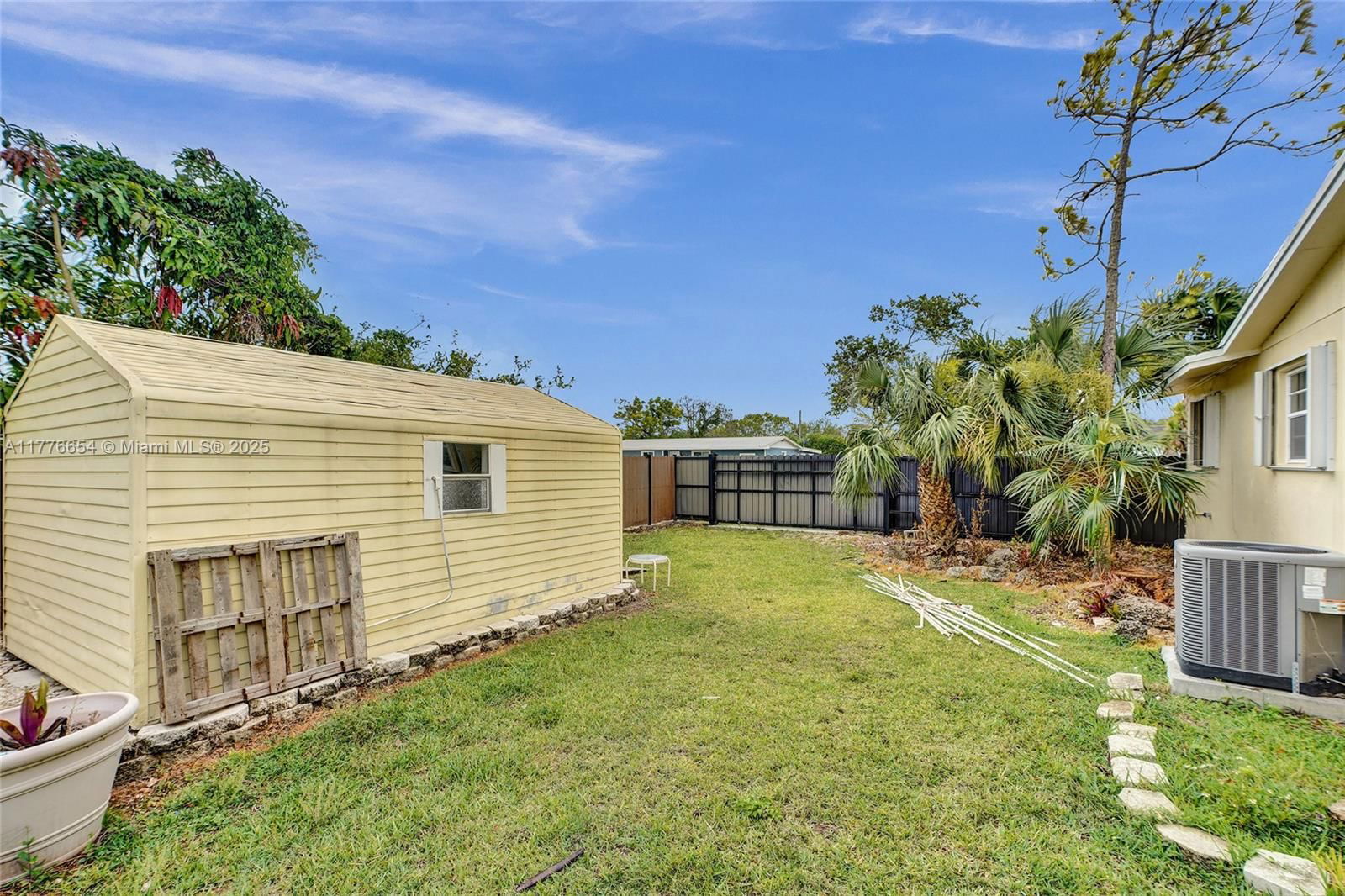 Real estate property located at 16395 279th St, Miami-dade, Universal Estates South, Homestead, FL
