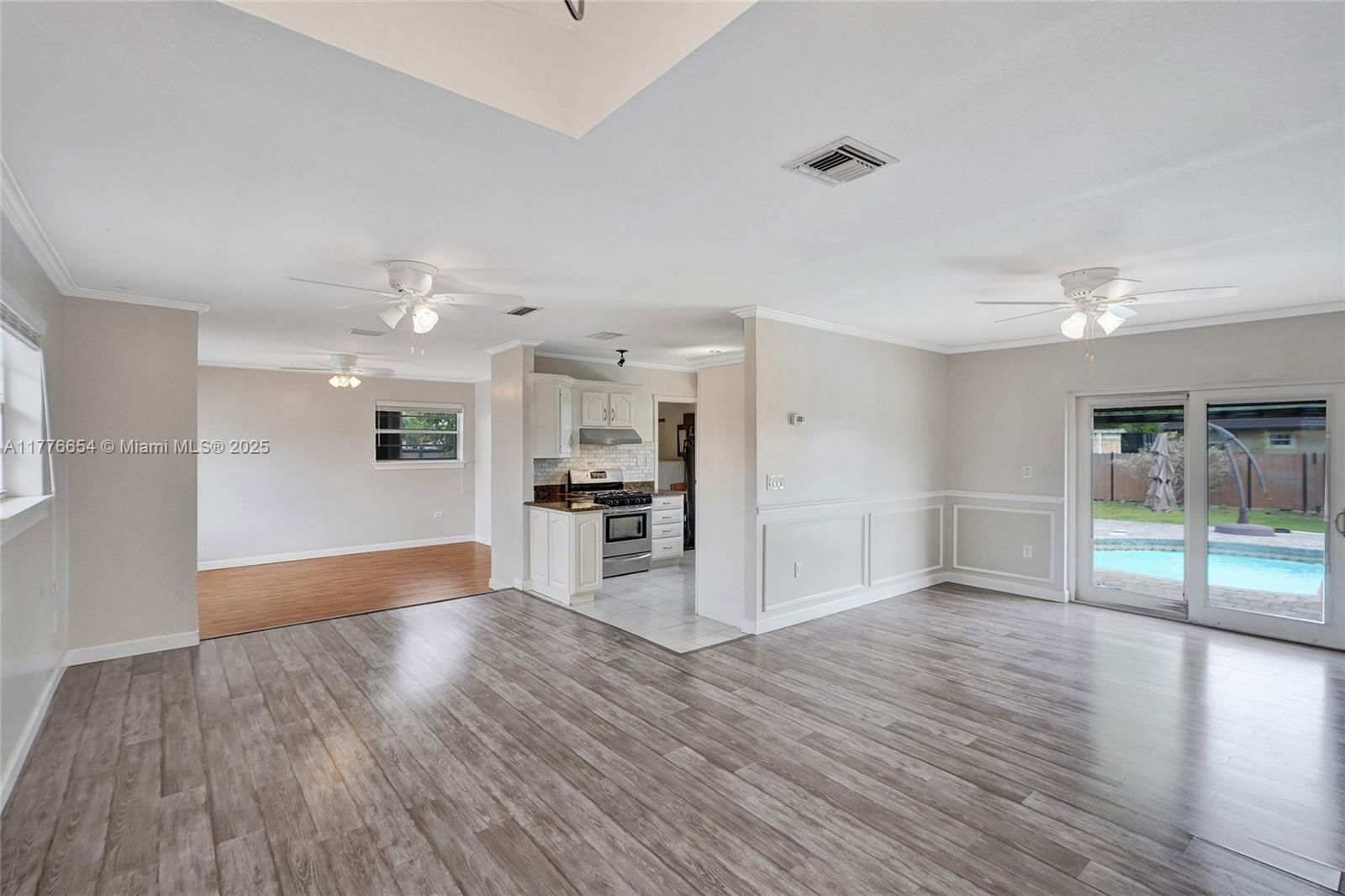 Real estate property located at 16395 279th St, Miami-dade, Universal Estates South, Homestead, FL