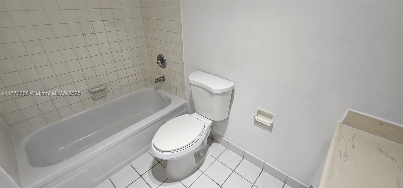 Real estate property located at 1650 115th St #203, Miami-dade, Cricket Clubhouse Condo, Miami, FL