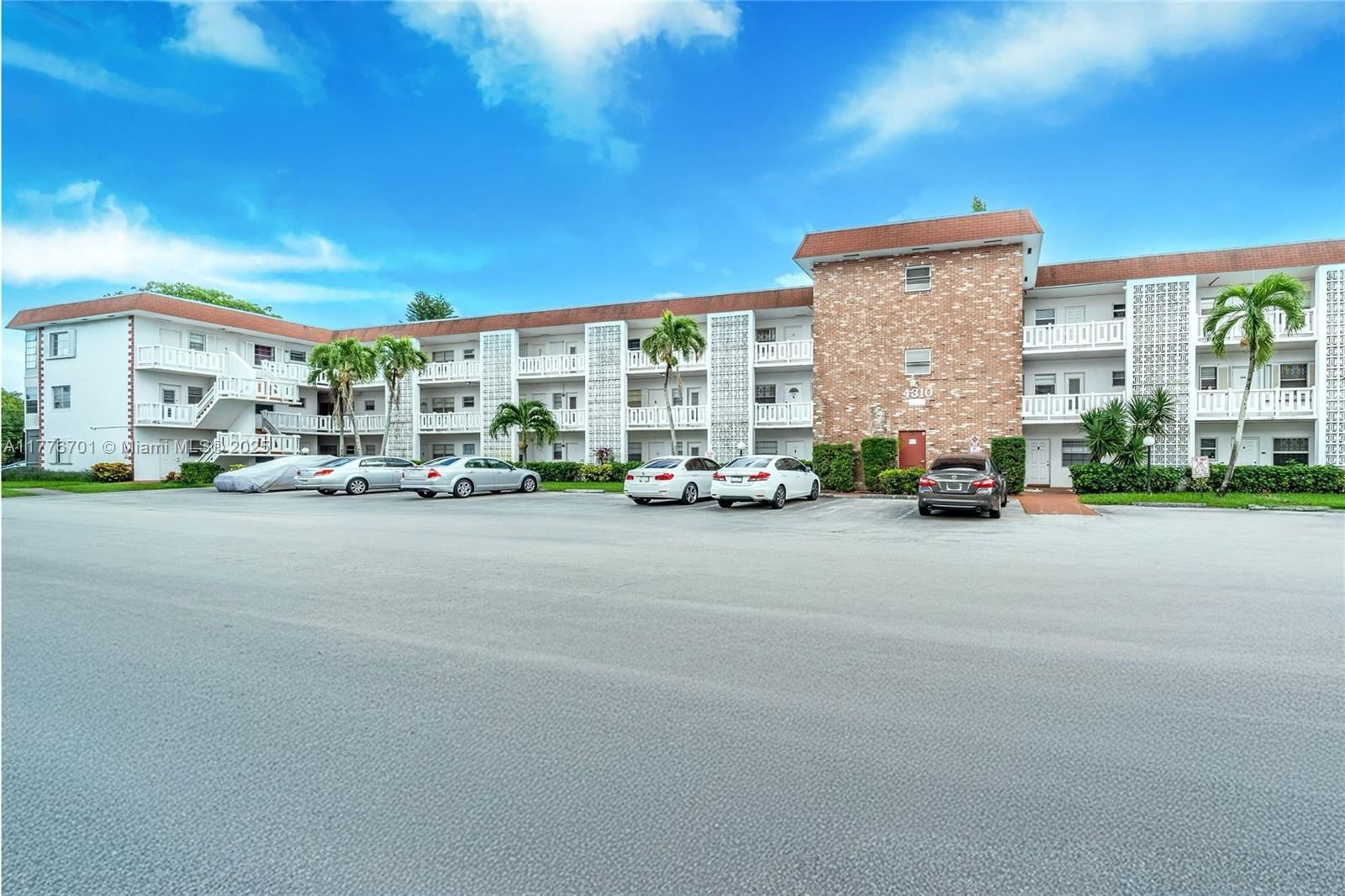 Real estate property located at 4310 12th Ct #206, Broward, Park South Eleven Inc Cond, Lauderhill, FL