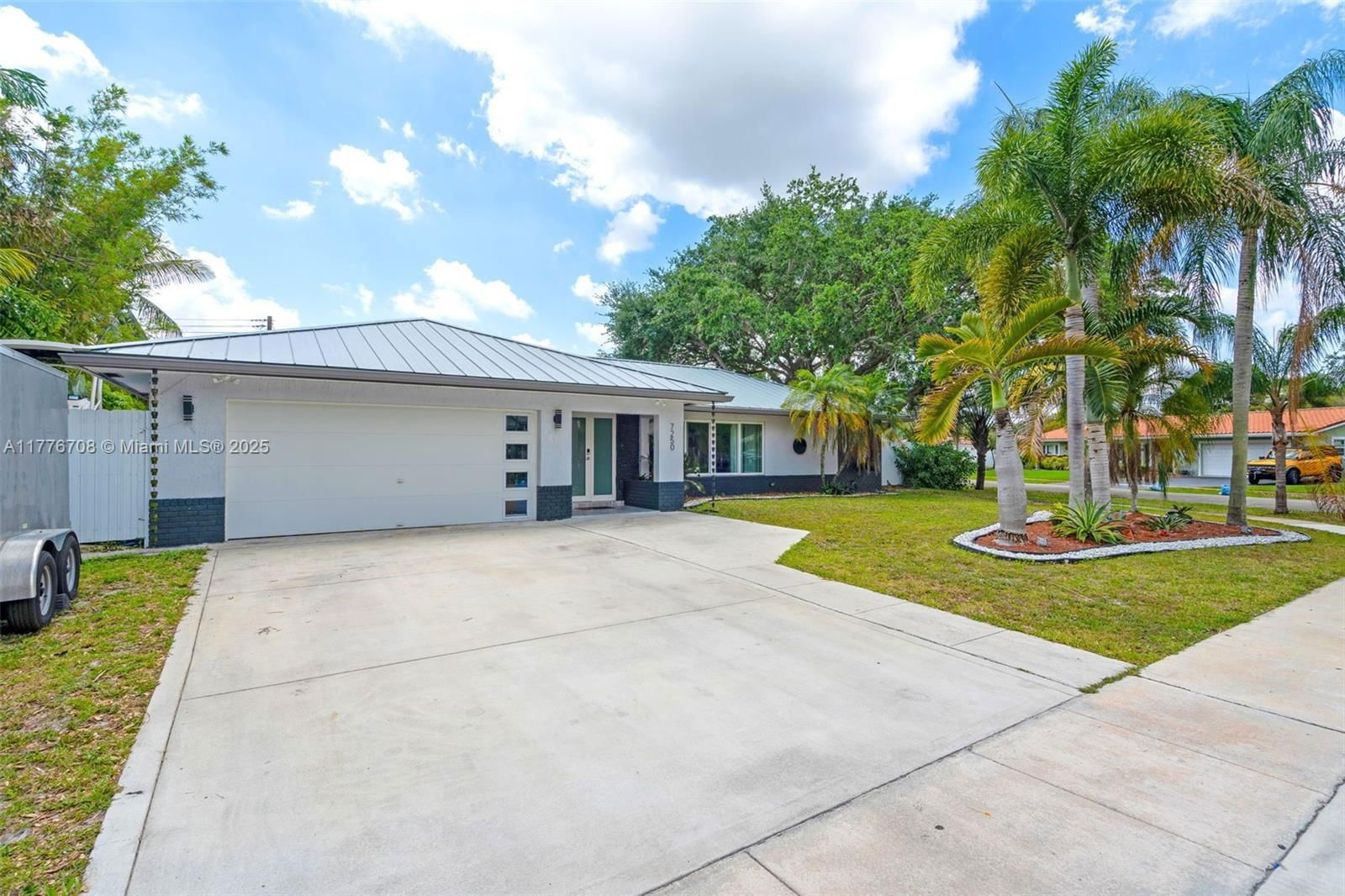 Real estate property located at 7250 6th St, Broward, Plantation Secluded Gdns-, Plantation, FL