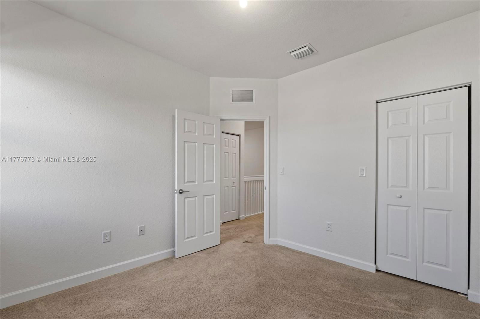 Real estate property located at 10861 32nd Ln #10861, Miami-dade, Aquabella North Replat, Hialeah, FL