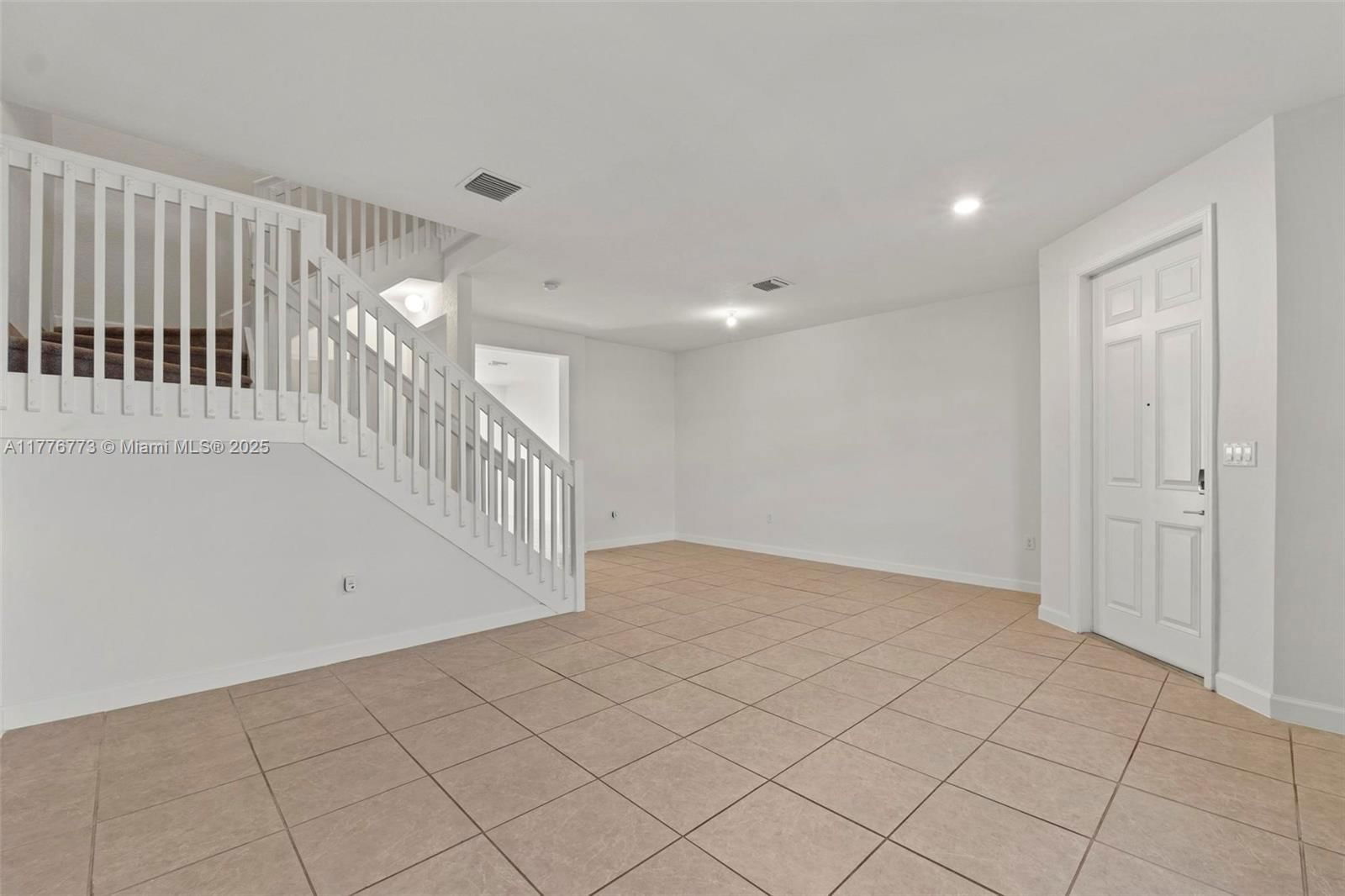 Real estate property located at 10861 32nd Ln #10861, Miami-dade, Aquabella North Replat, Hialeah, FL