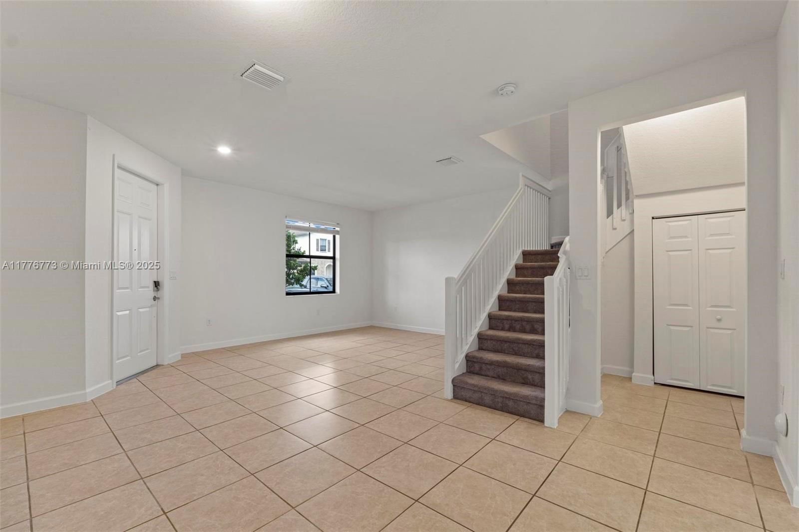 Real estate property located at 10861 32nd Ln #10861, Miami-dade, Aquabella North Replat, Hialeah, FL