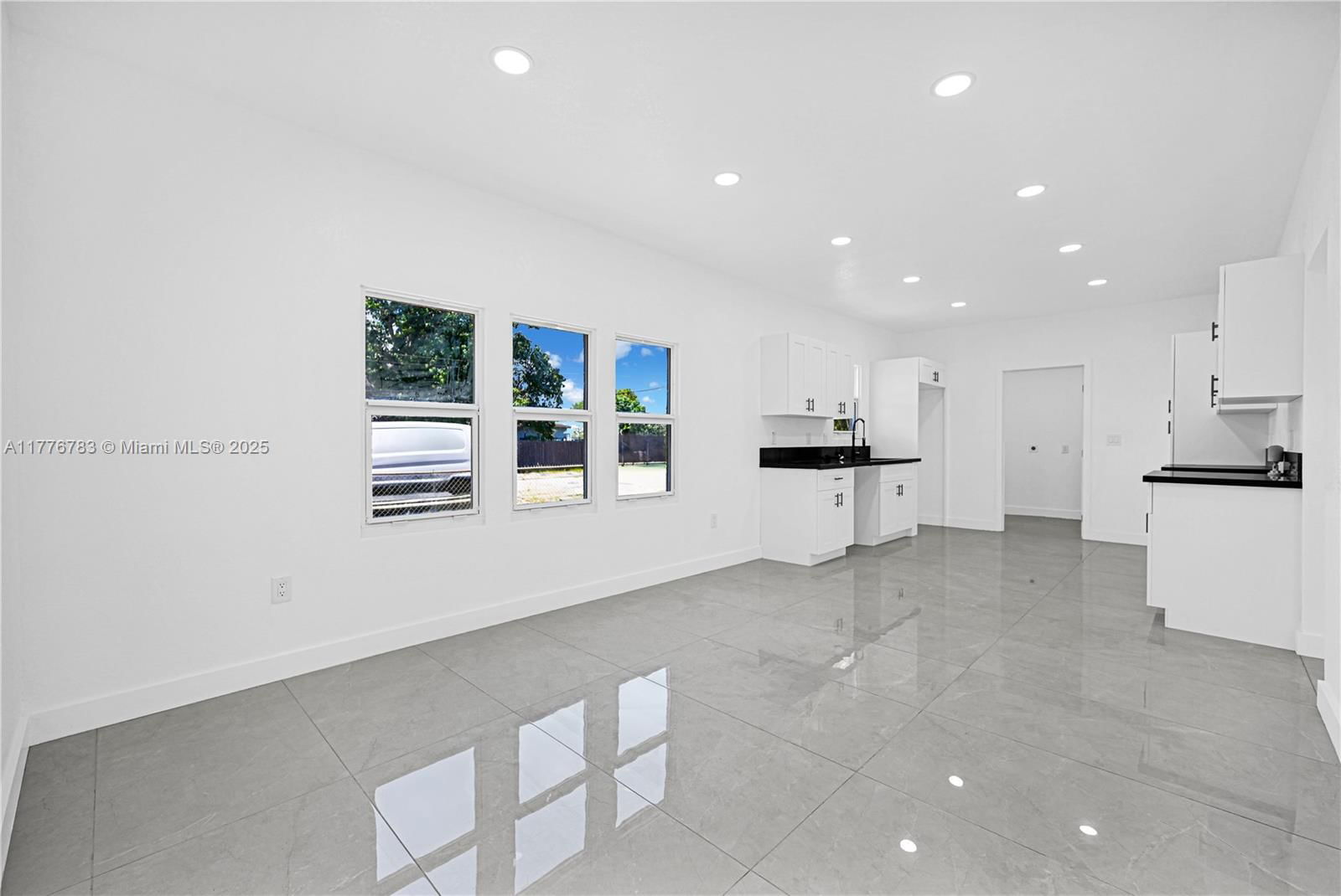 Real estate property located at 1301 Sharar Ave, Miami-dade, Plat No 1 Opa Locka, Opa-Locka, FL
