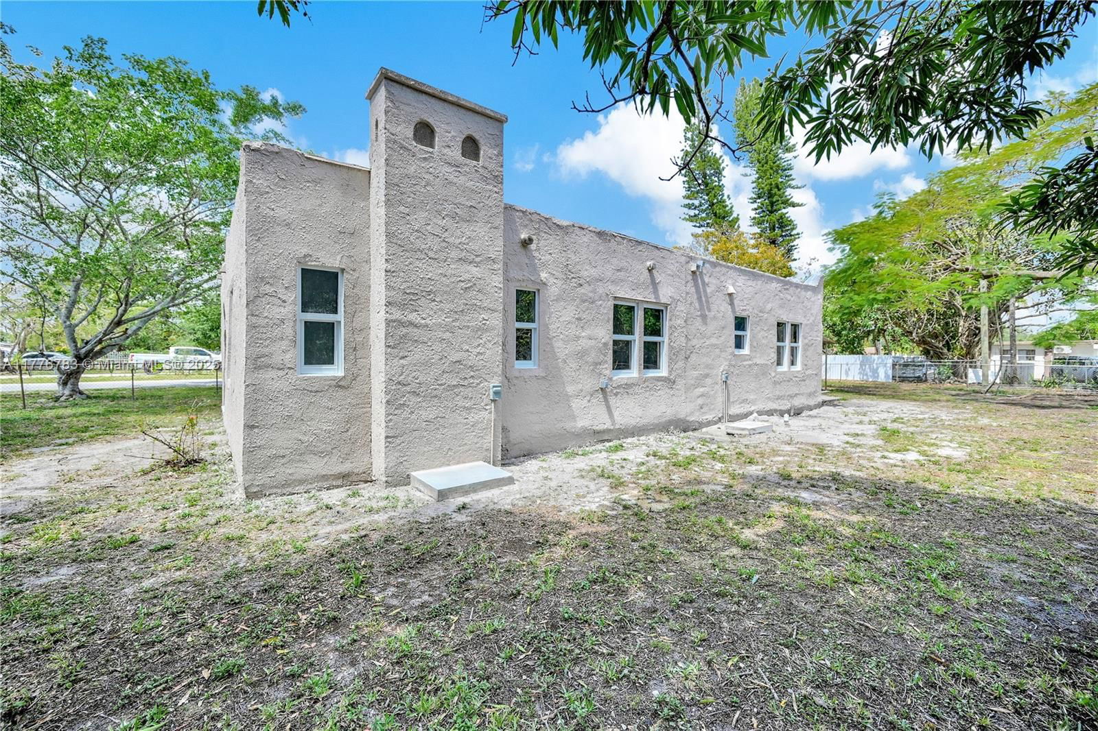 Real estate property located at 1301 Sharar Ave, Miami-dade, Plat No 1 Opa Locka, Opa-Locka, FL