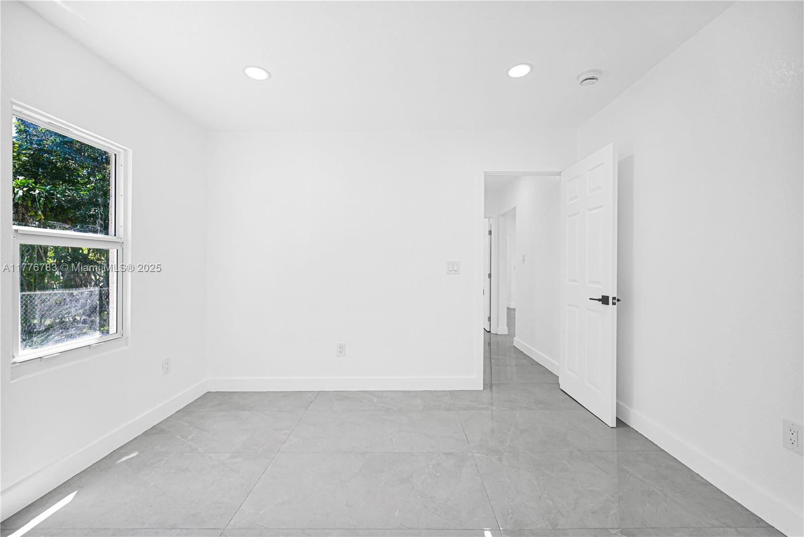 Real estate property located at 1301 Sharar Ave, Miami-dade, Plat No 1 Opa Locka, Opa-Locka, FL