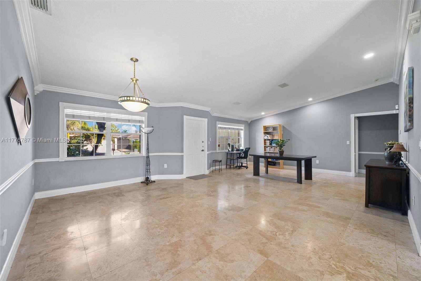 Real estate property located at 15326 168th Ter, Miami-dade, Kessler Grove Sec 1, Miami, FL