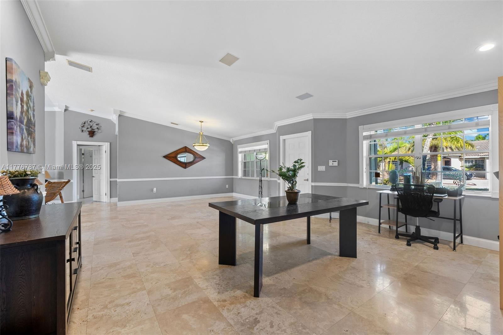 Real estate property located at 15326 168th Ter, Miami-dade, Kessler Grove Sec 1, Miami, FL