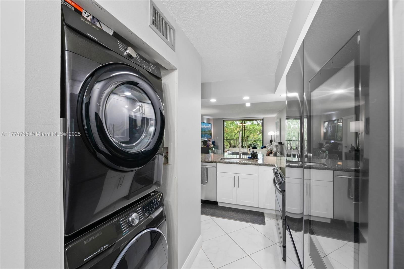 Real estate property located at 6800 Cypress Rd #513, Broward, Royal Palm At Plantation, Plantation, FL