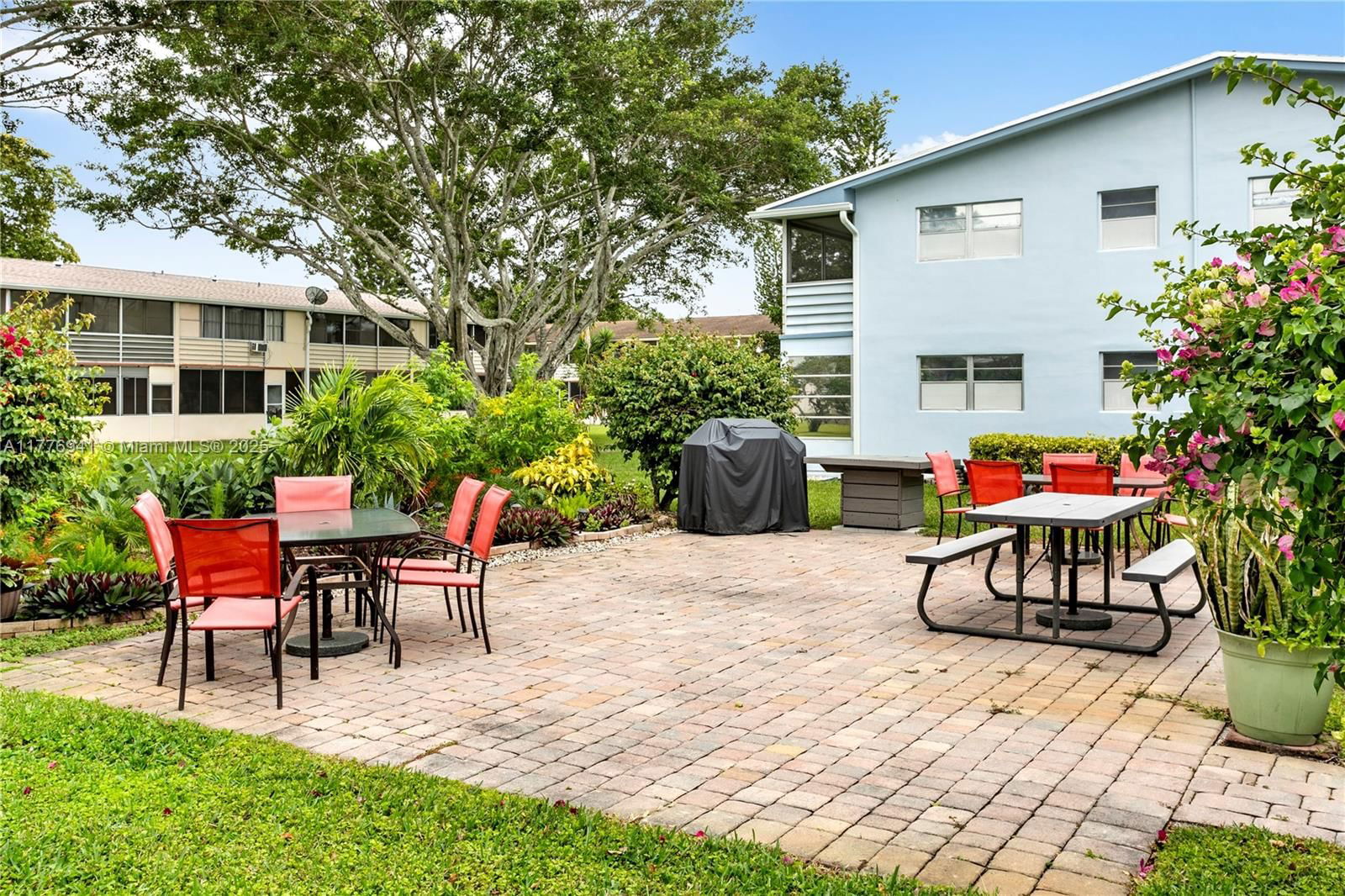 Real estate property located at 148 Canterbury F #148, Palm Beach, Century Village, West Palm Beach, FL