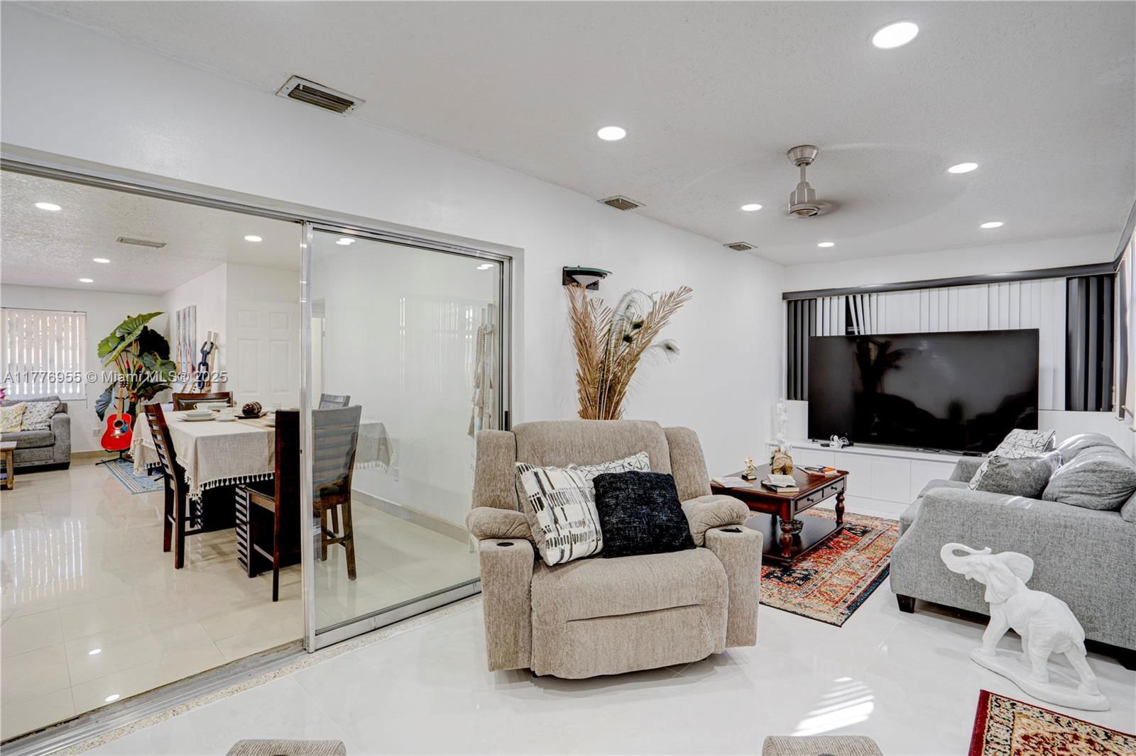 Real estate property located at 10610 203rd Ter, Miami-dade, Benson Manor, Cutler Bay, FL