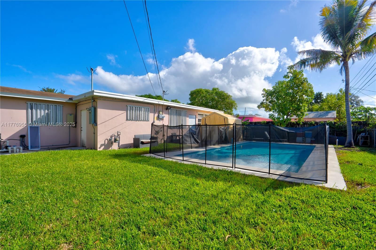 Real estate property located at 10610 203rd Ter, Miami-dade, Benson Manor, Cutler Bay, FL