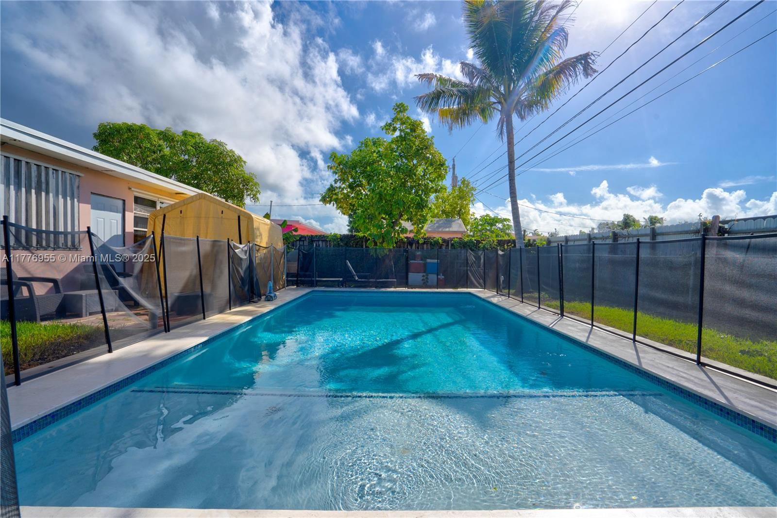 Real estate property located at 10610 203rd Ter, Miami-dade, Benson Manor, Cutler Bay, FL
