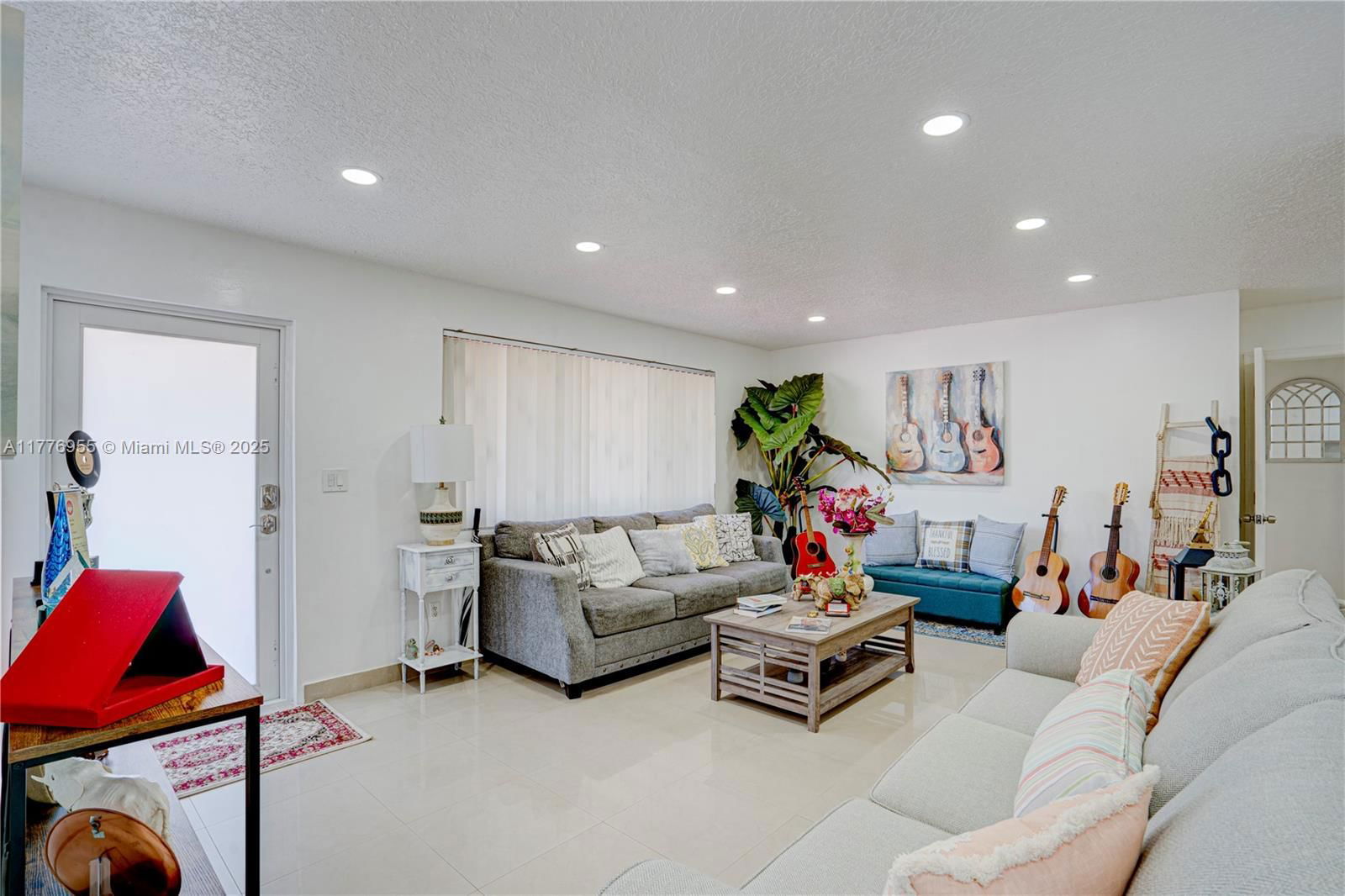 Real estate property located at 10610 203rd Ter, Miami-dade, Benson Manor, Cutler Bay, FL