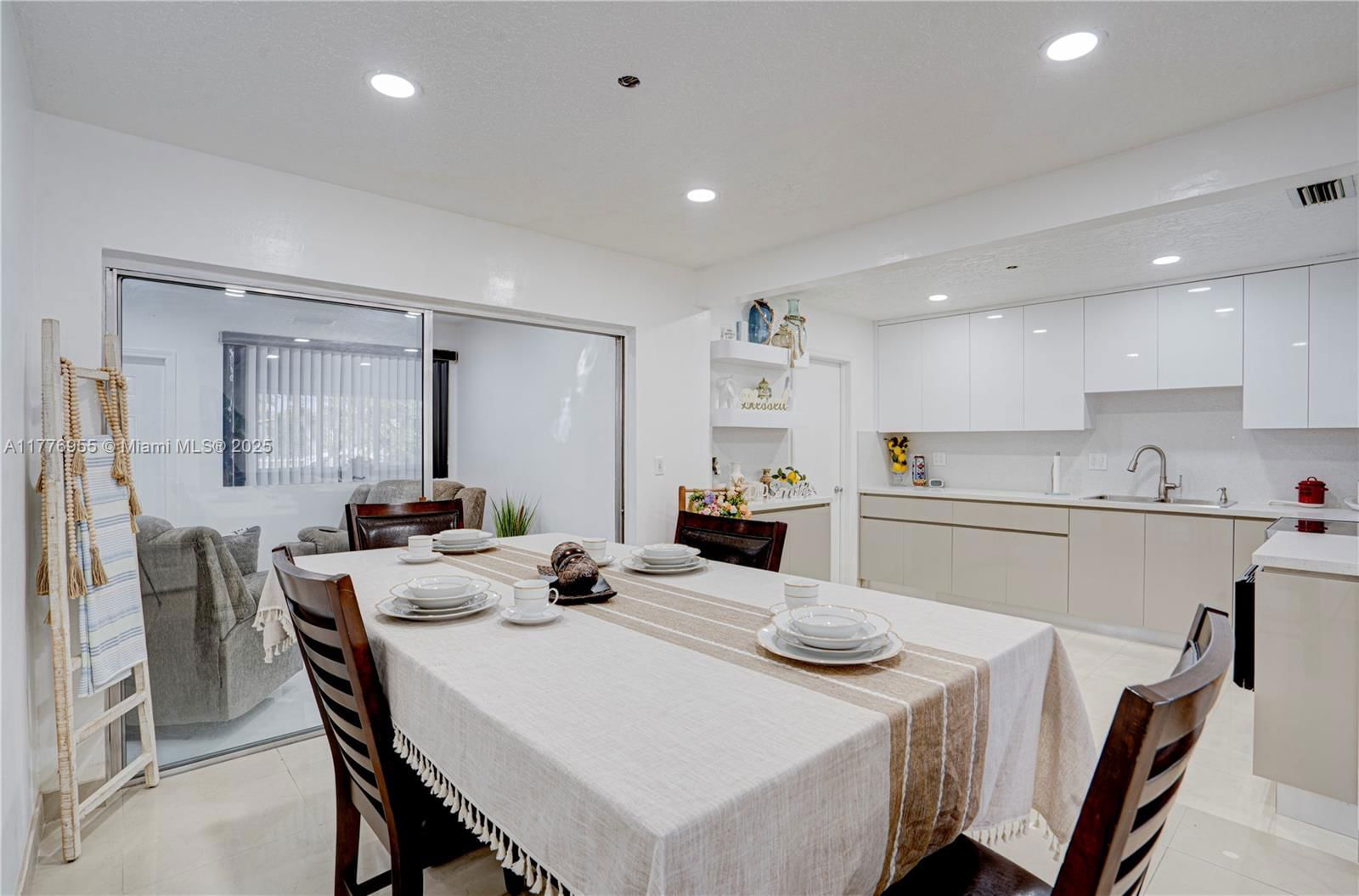Real estate property located at 10610 203rd Ter, Miami-dade, Benson Manor, Cutler Bay, FL
