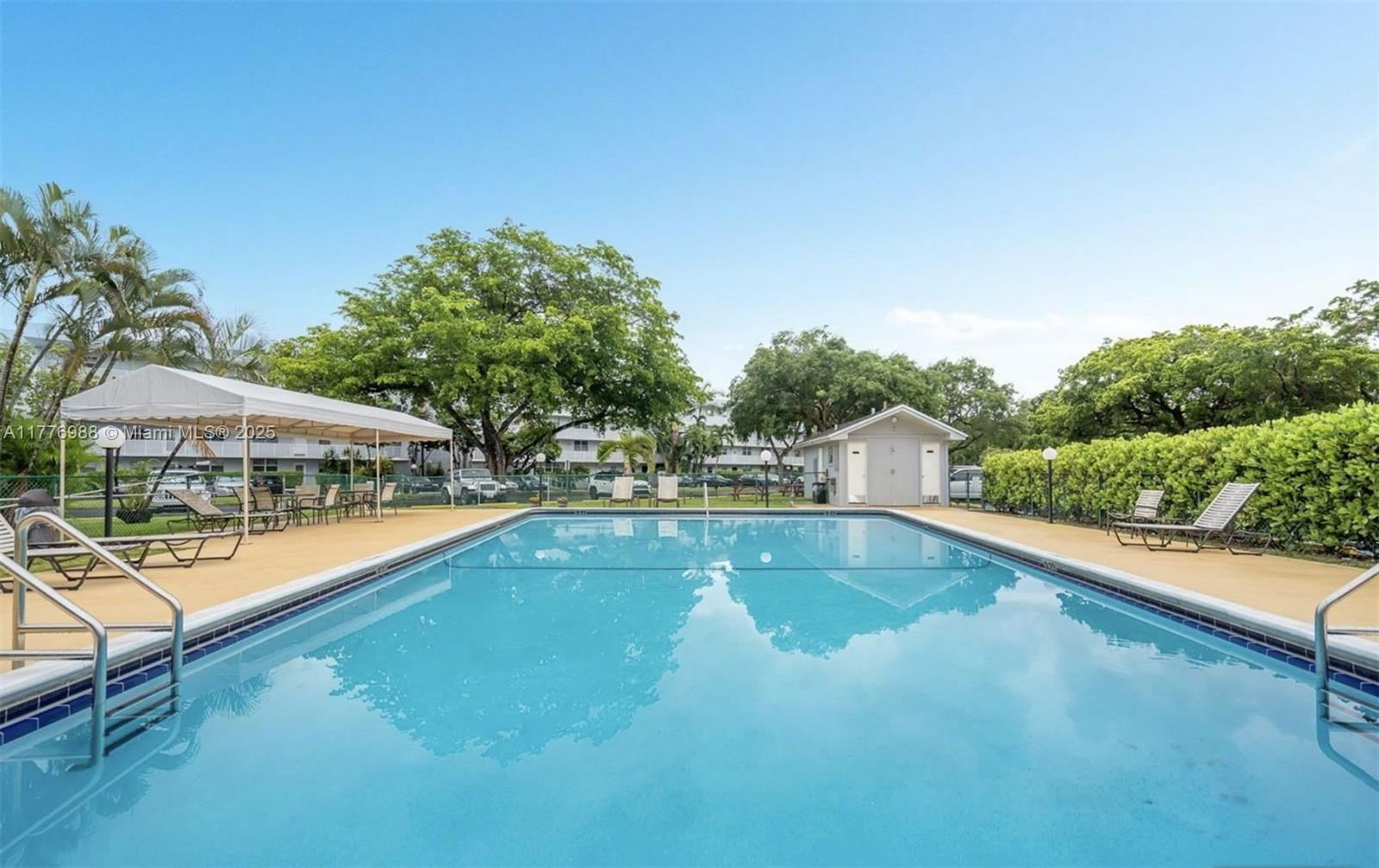 Real estate property located at 103 Royal Park Dr #1G, Broward, Royal Park Condo, Oakland Park, FL