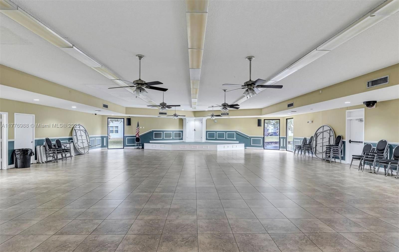 Real estate property located at 103 Royal Park Dr #1G, Broward, Royal Park Condo, Oakland Park, FL