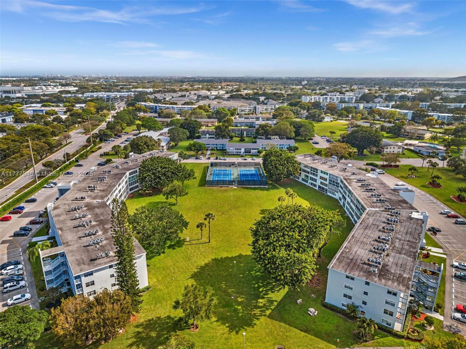 Real estate property located at 3021 Swansea B #3021, Broward, Swansea Condo, Deerfield Beach, FL