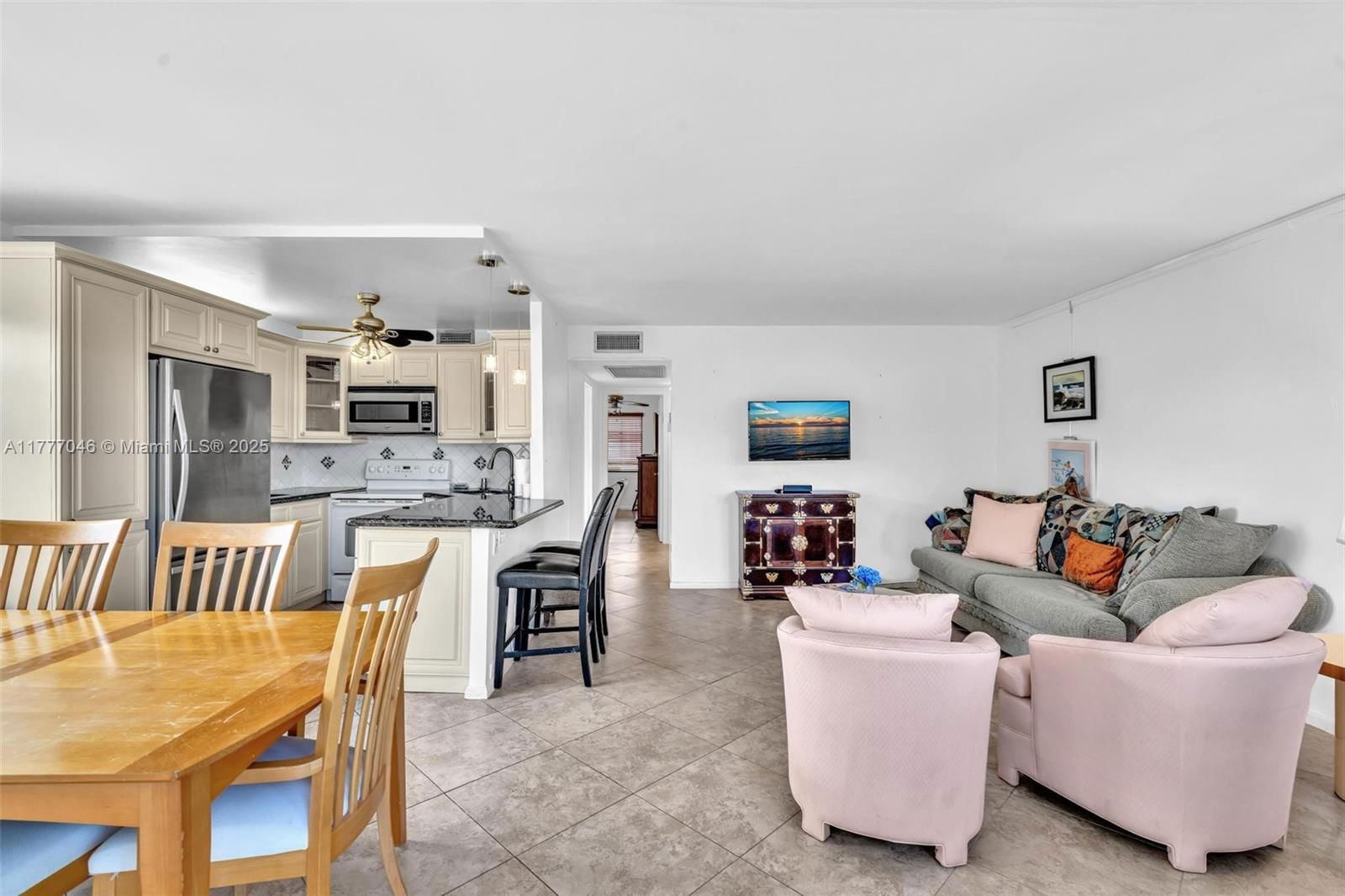 Real estate property located at 3021 Swansea B #3021, Broward, Swansea Condo, Deerfield Beach, FL