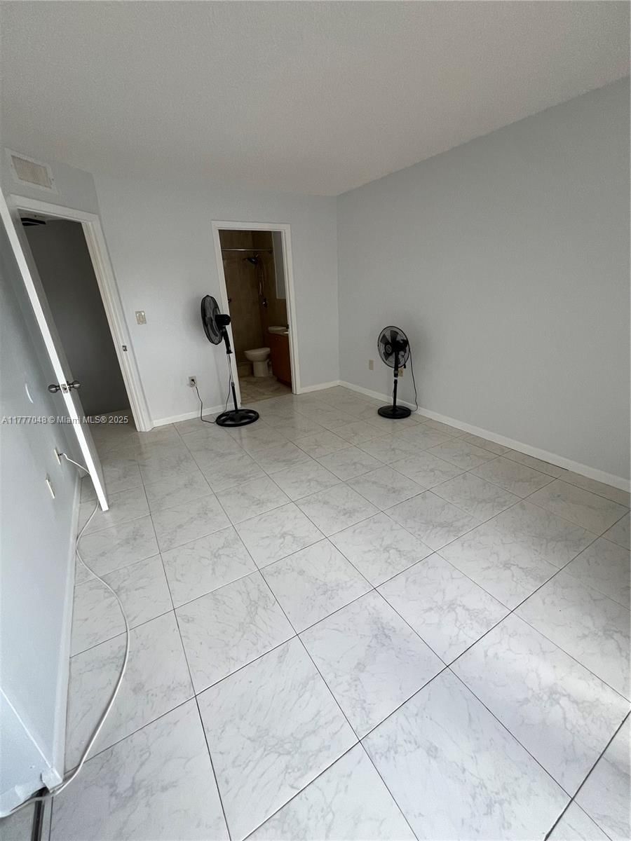 Real estate property located at 8530 3rd Ln #402, Miami-dade, Gables Ii Townhomes Condo, Miami, FL