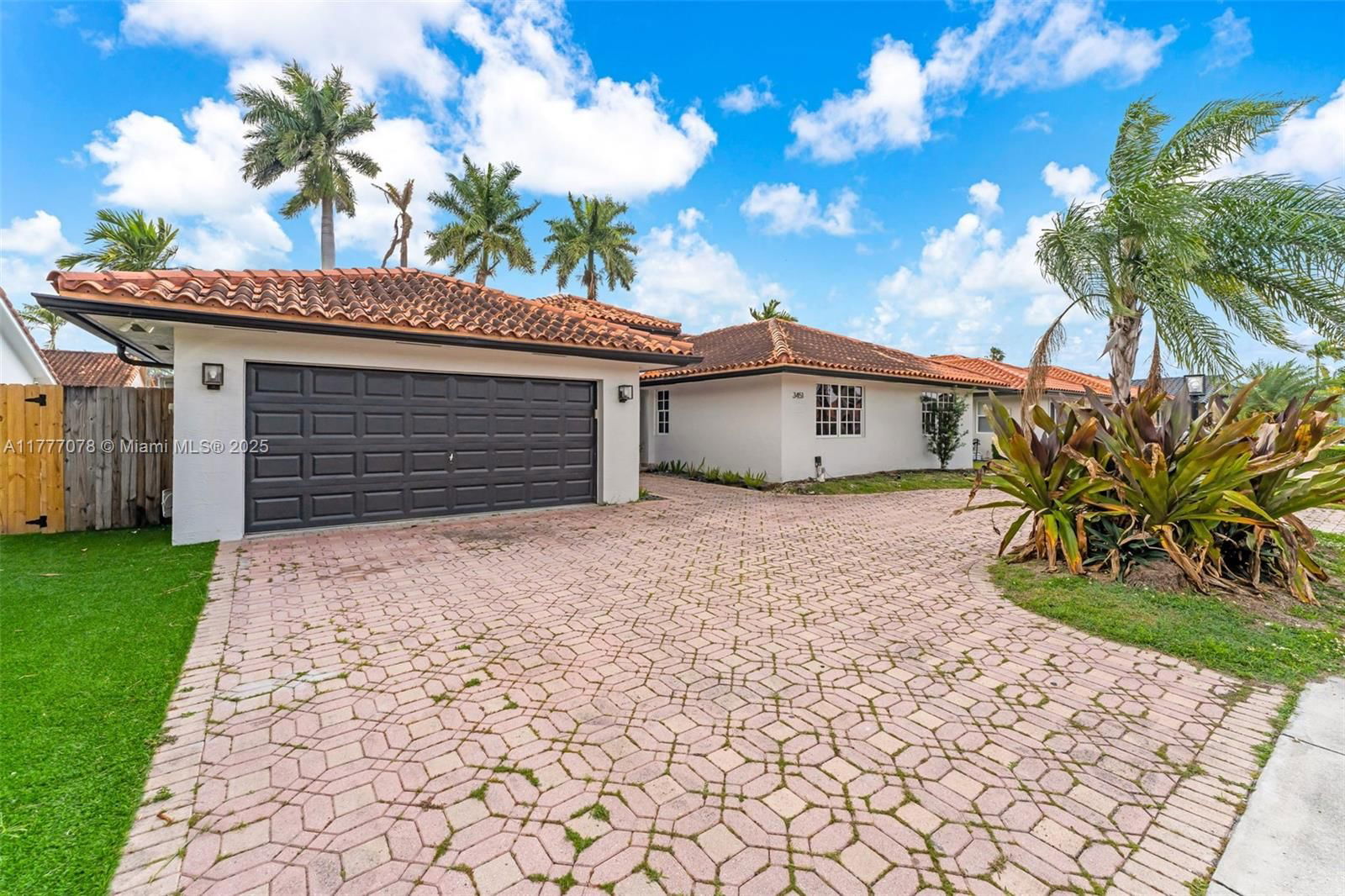Real estate property located at 3451 143rd Ct, Miami-dade, P.i. Estates, Miami, FL