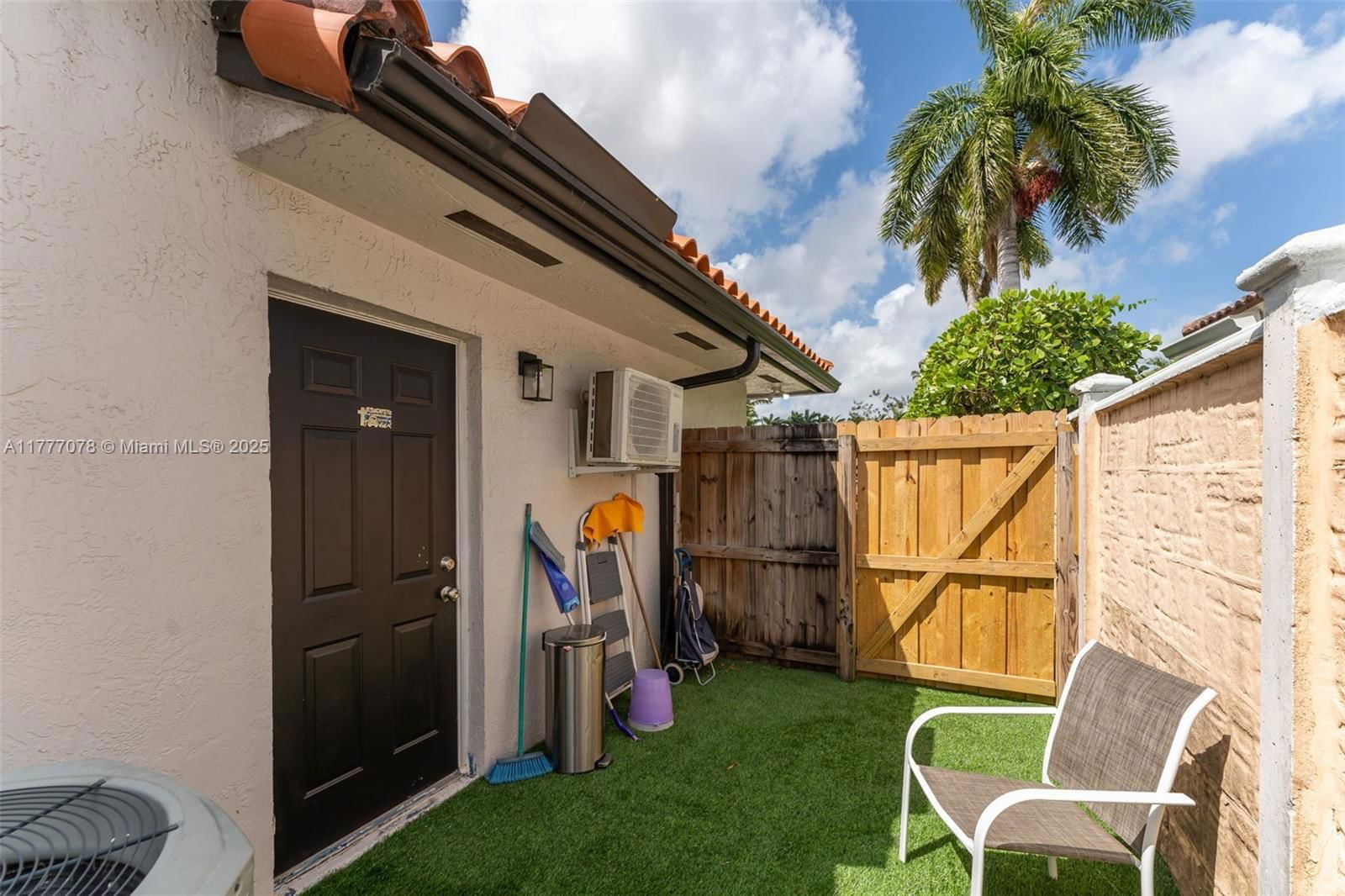 Real estate property located at 3451 143rd Ct, Miami-dade, P.i. Estates, Miami, FL
