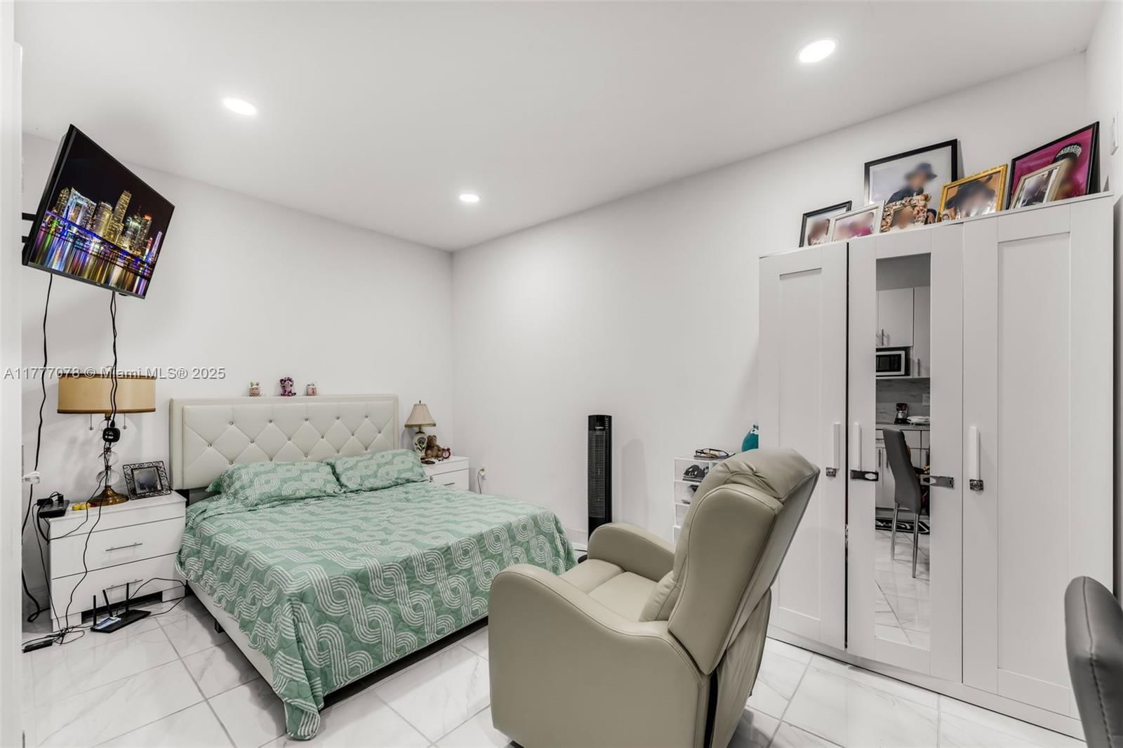 Real estate property located at 3451 143rd Ct, Miami-dade, P.i. Estates, Miami, FL