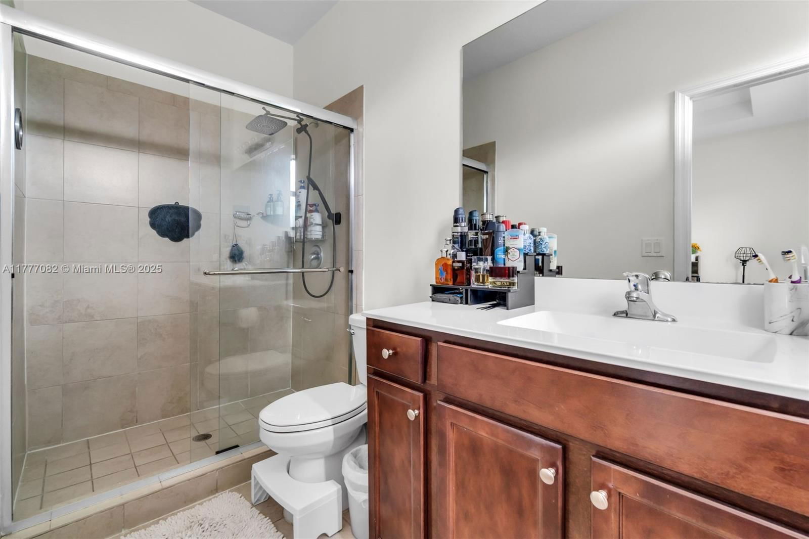 Real estate property located at 10494 33rd Way #10494, Miami-dade, Aquabella Section Two, Hialeah, FL