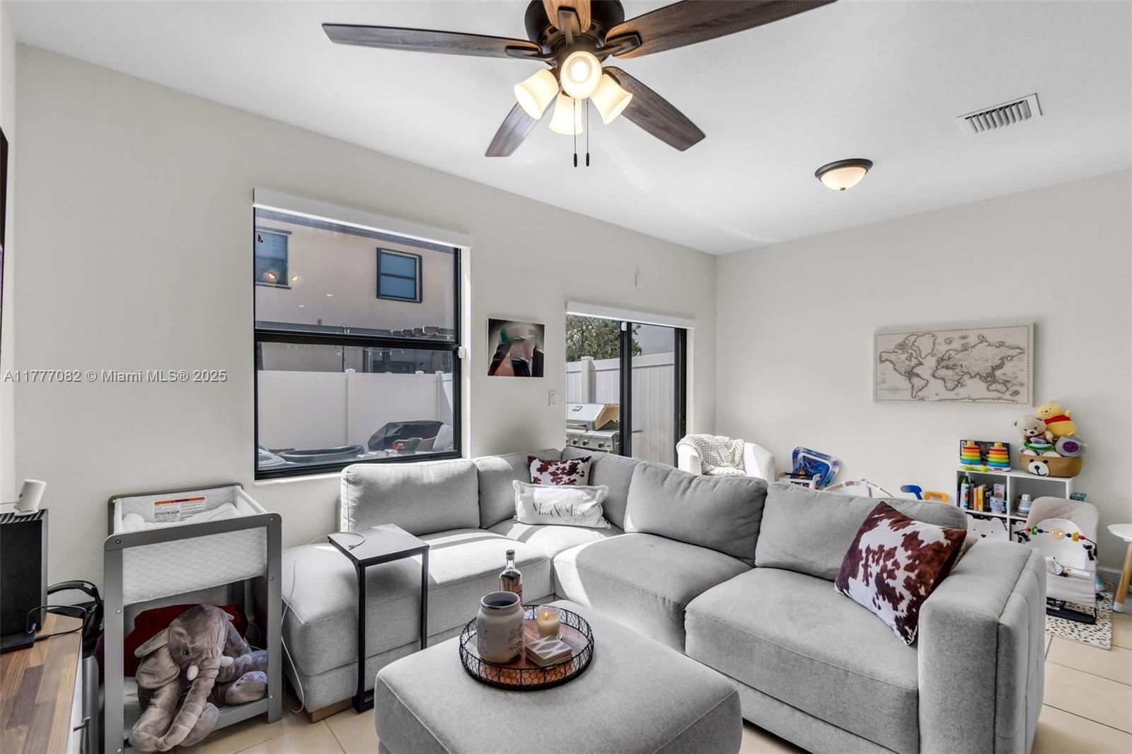 Real estate property located at 10494 33rd Way #10494, Miami-dade, Aquabella Section Two, Hialeah, FL