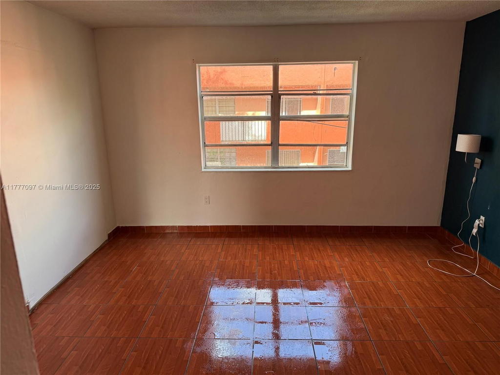 Real estate property located at 495 72nd Ave #305, Miami-dade, Miami Paradise Condo, Miami, FL
