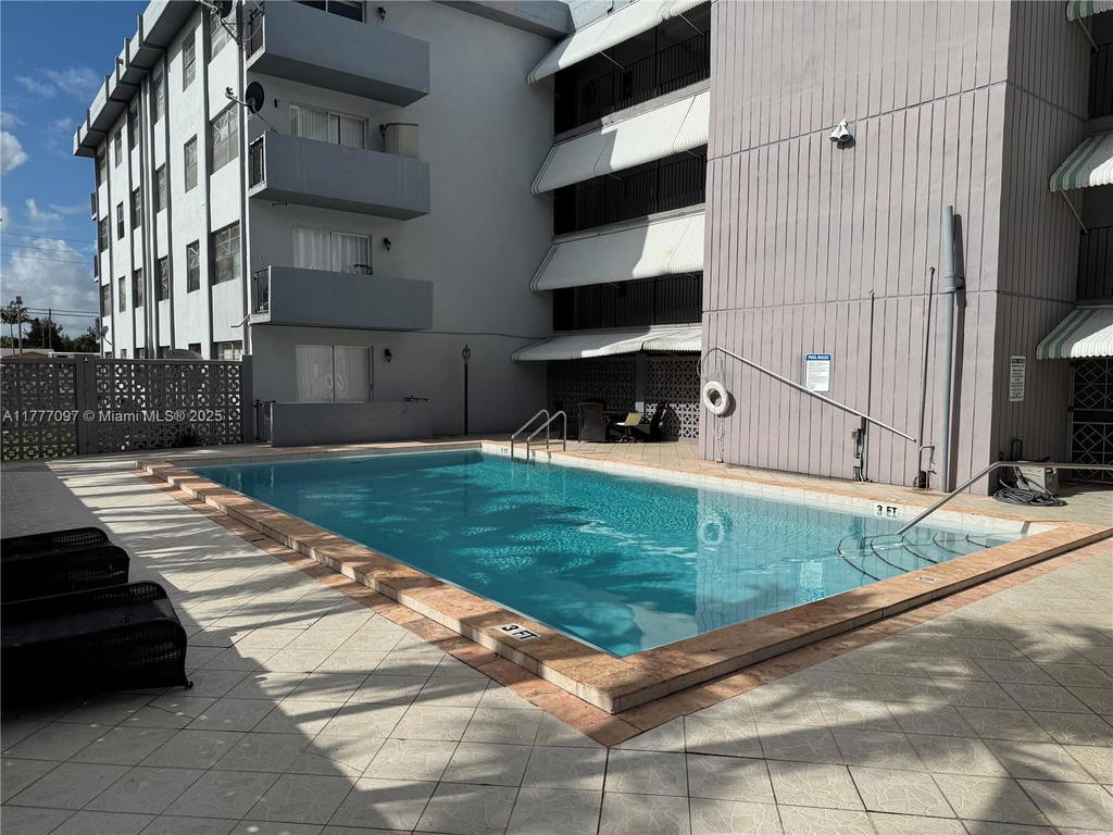 Real estate property located at 495 72nd Ave #305, Miami-dade, Miami Paradise Condo, Miami, FL