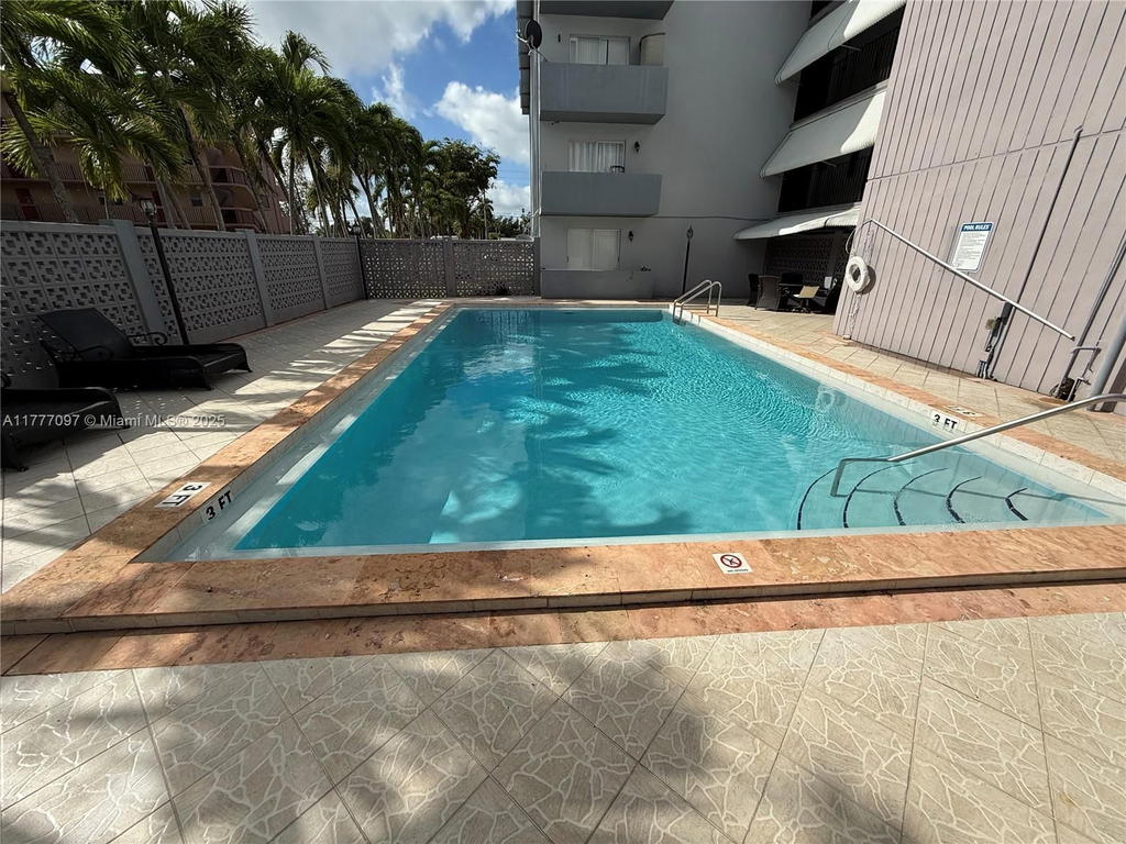Real estate property located at 495 72nd Ave #305, Miami-dade, Miami Paradise Condo, Miami, FL