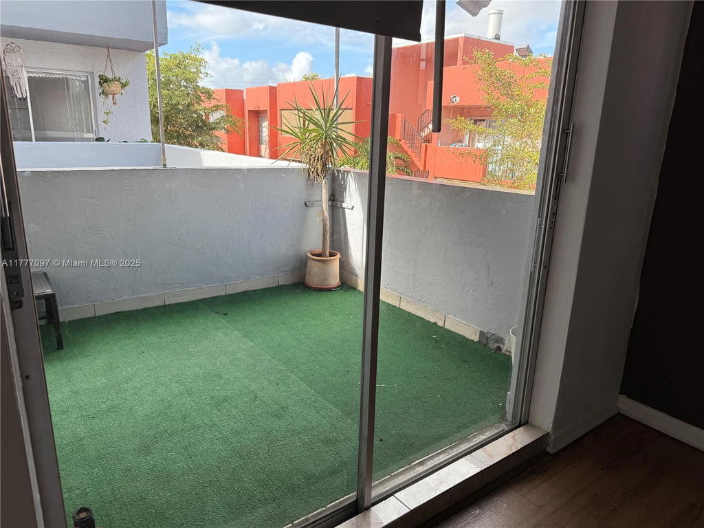 Real estate property located at 495 72nd Ave #305, Miami-dade, Miami Paradise Condo, Miami, FL