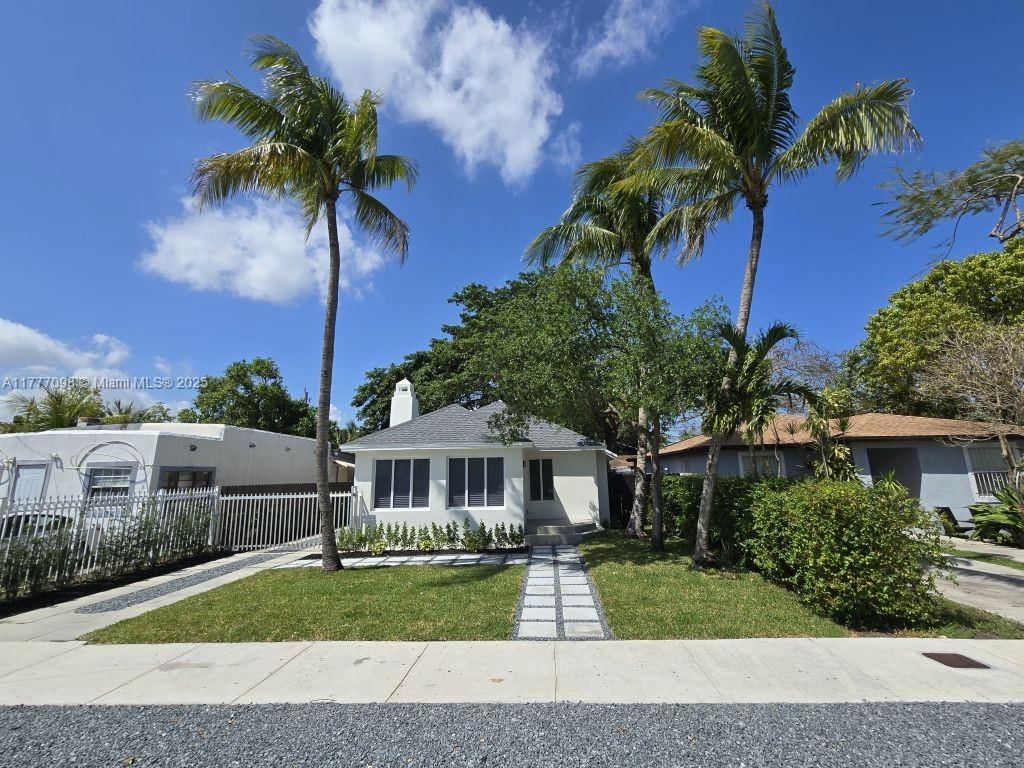 Real estate property located at 1923 48th St, Miami-dade, 17 Ave Manor, Miami, FL