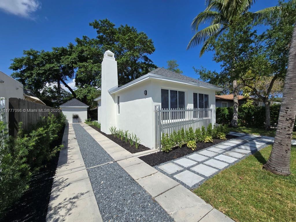 Real estate property located at 1923 48th St, Miami-dade, 17 Ave Manor, Miami, FL