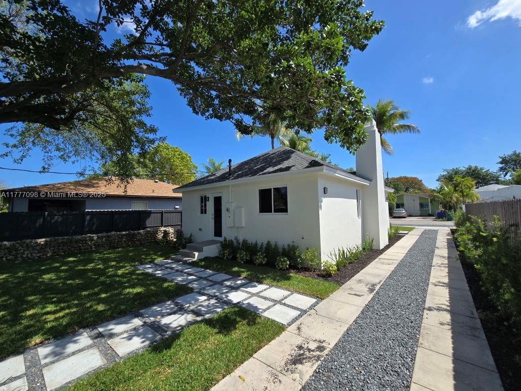 Real estate property located at 1923 48th St, Miami-dade, 17 Ave Manor, Miami, FL
