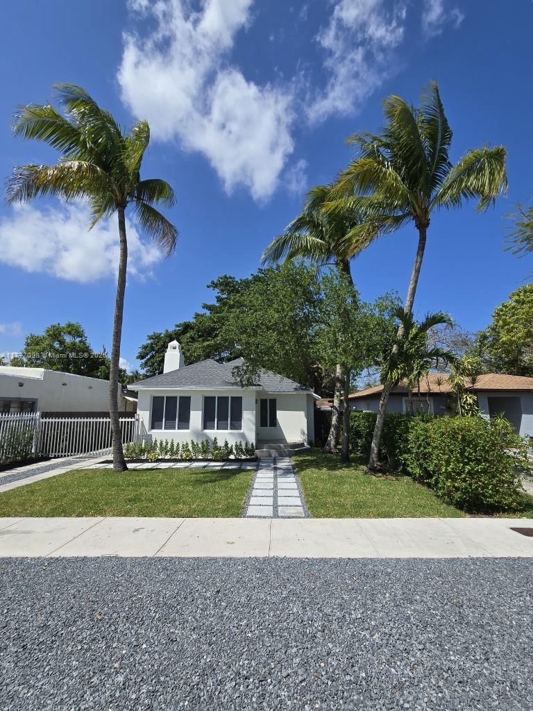 Real estate property located at 1923 48th St, Miami-dade, 17 Ave Manor, Miami, FL