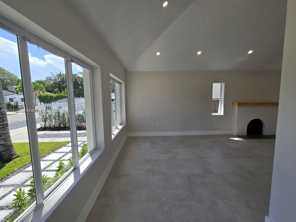 Real estate property located at 1923 48th St, Miami-dade, 17 Ave Manor, Miami, FL