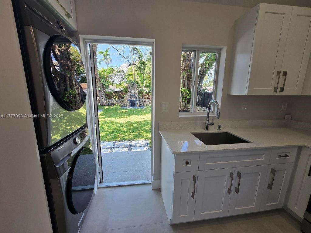 Real estate property located at 1923 48th St, Miami-dade, 17 Ave Manor, Miami, FL