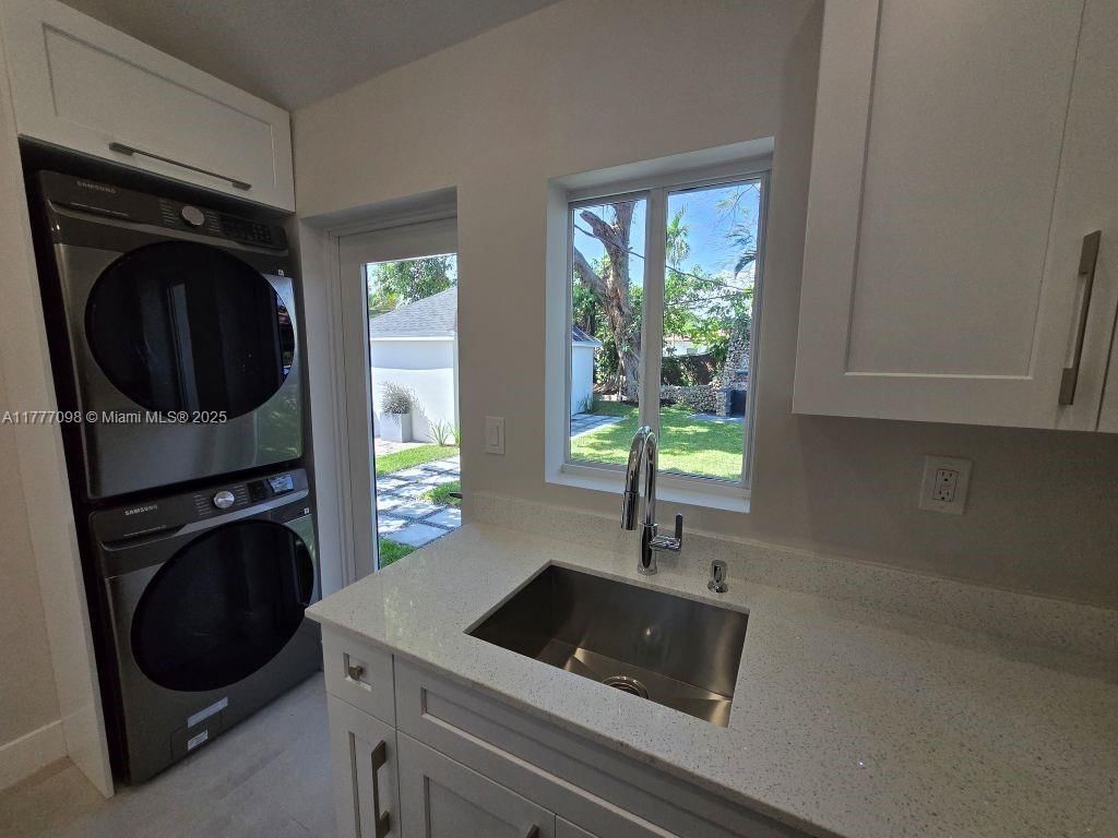 Real estate property located at 1923 48th St, Miami-dade, 17 Ave Manor, Miami, FL