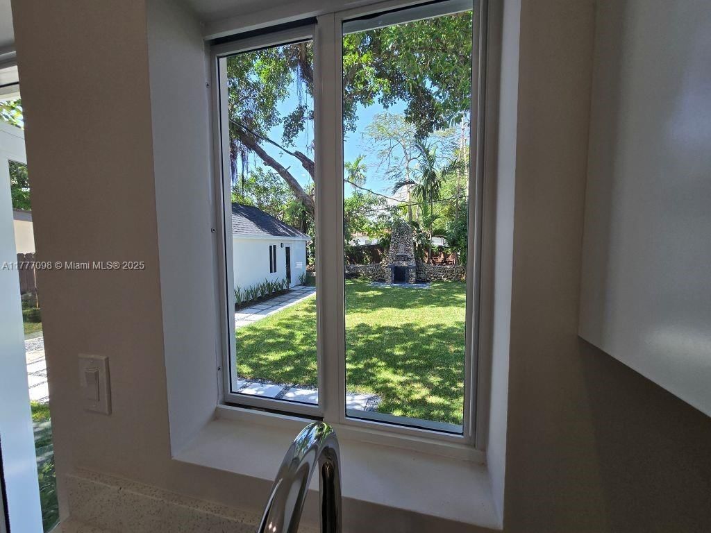 Real estate property located at 1923 48th St, Miami-dade, 17 Ave Manor, Miami, FL