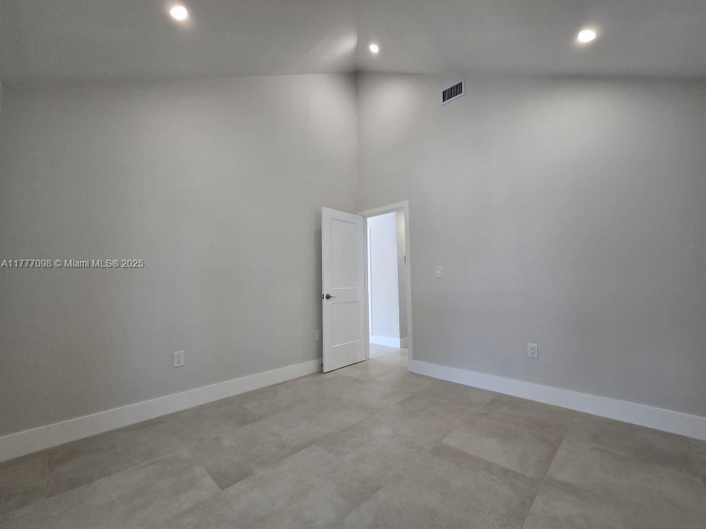 Real estate property located at 1923 48th St, Miami-dade, 17 Ave Manor, Miami, FL