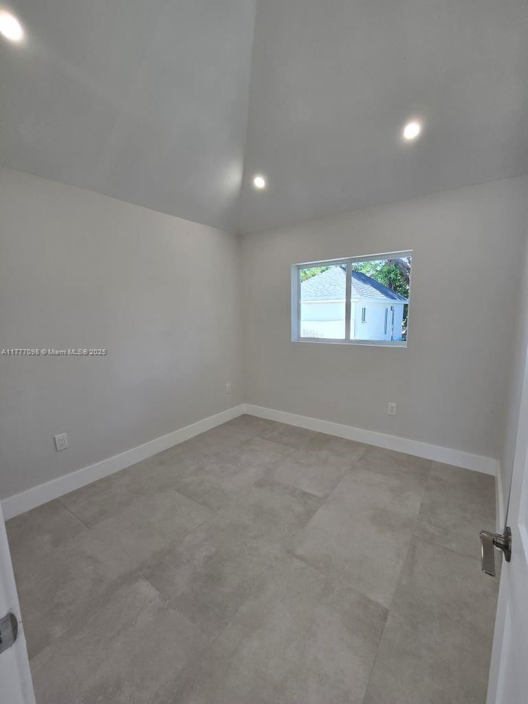 Real estate property located at 1923 48th St, Miami-dade, 17 Ave Manor, Miami, FL