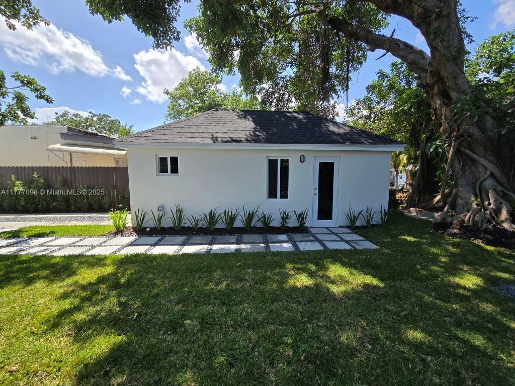 Real estate property located at 1923 48th St, Miami-dade, 17 Ave Manor, Miami, FL