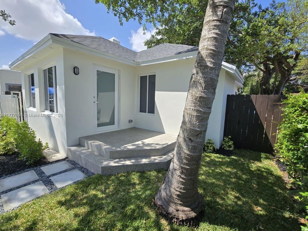 Real estate property located at 1923 48th St, Miami-dade, 17 Ave Manor, Miami, FL