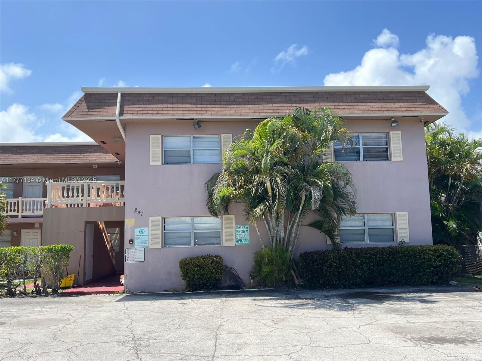 Real estate property located at 241 9th Ave #109, Broward, Ocean Drive Estates Condo, Pompano Beach, FL