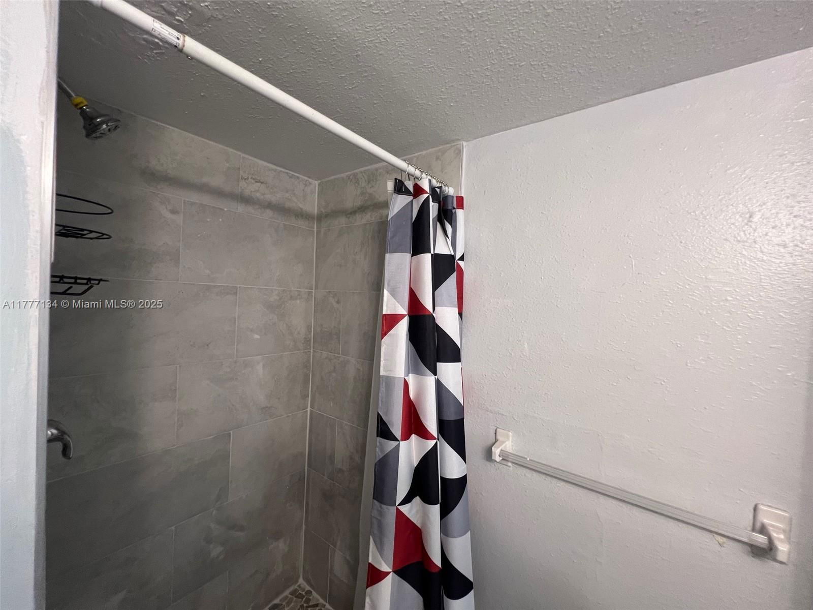 Real estate property located at 241 9th Ave #109, Broward, Ocean Drive Estates Condo, Pompano Beach, FL
