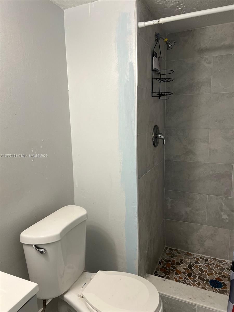 Real estate property located at 241 9th Ave #109, Broward, Ocean Drive Estates Condo, Pompano Beach, FL